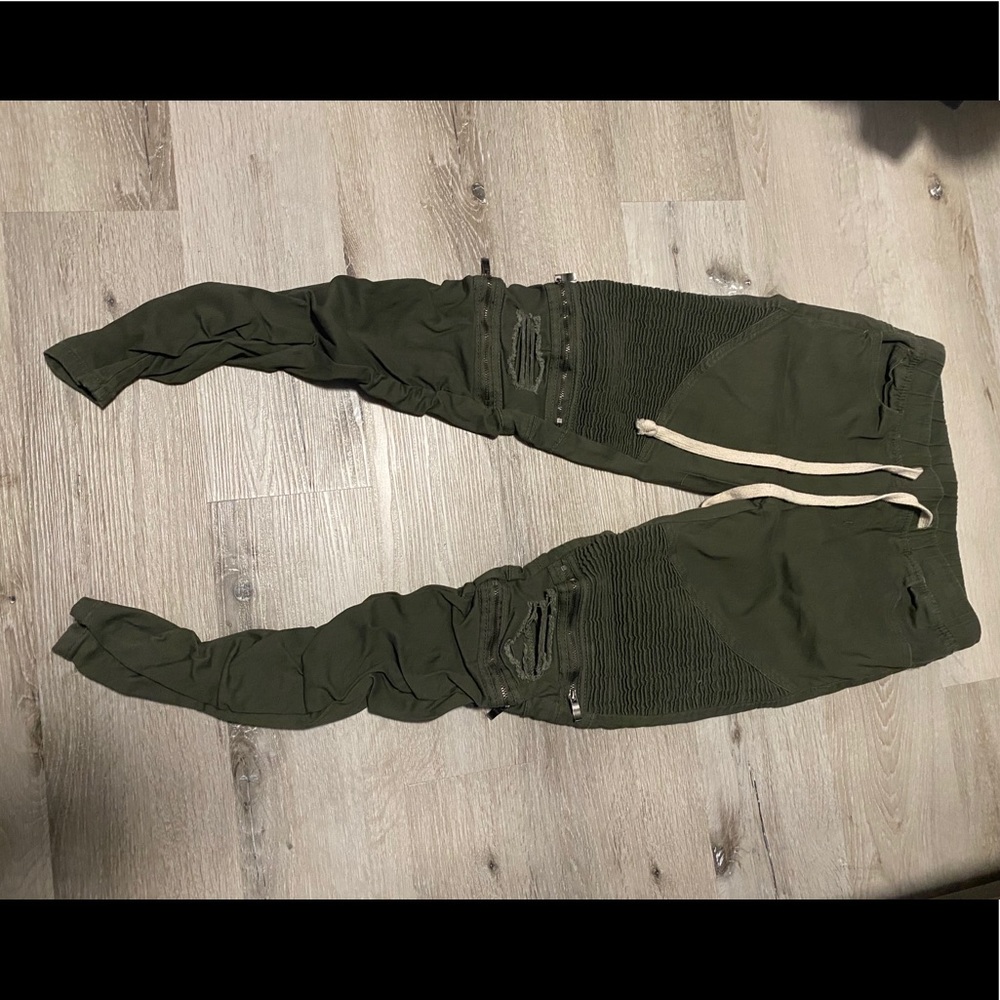 Joggers/ jeans
